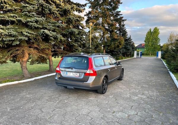 Volvo V70 cena 25400 przebieg: 222000, rok produkcji 2009 z Limanowa małe 211